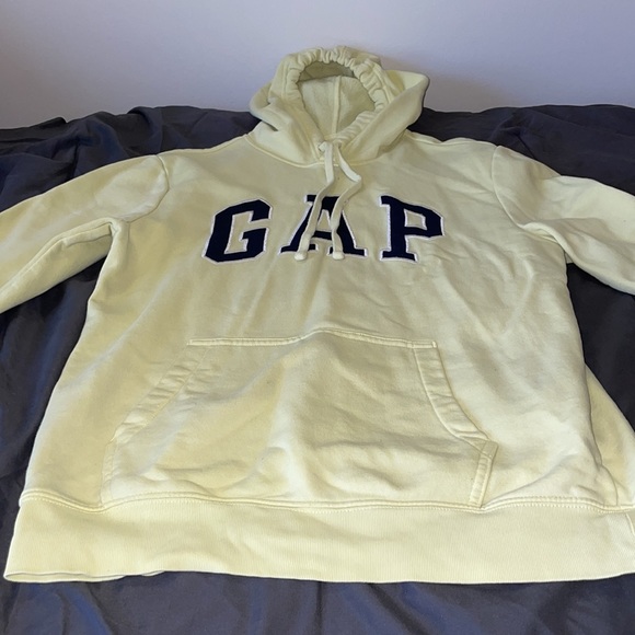 GAP Hoodie - Picture 2 of 3